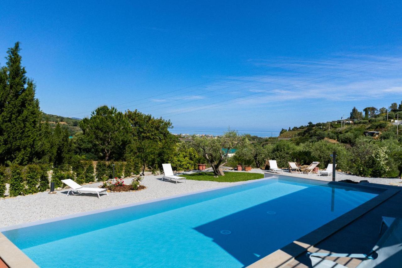 Bioagriturismo Antica Sena Milici ภายนอก รูปภาพ