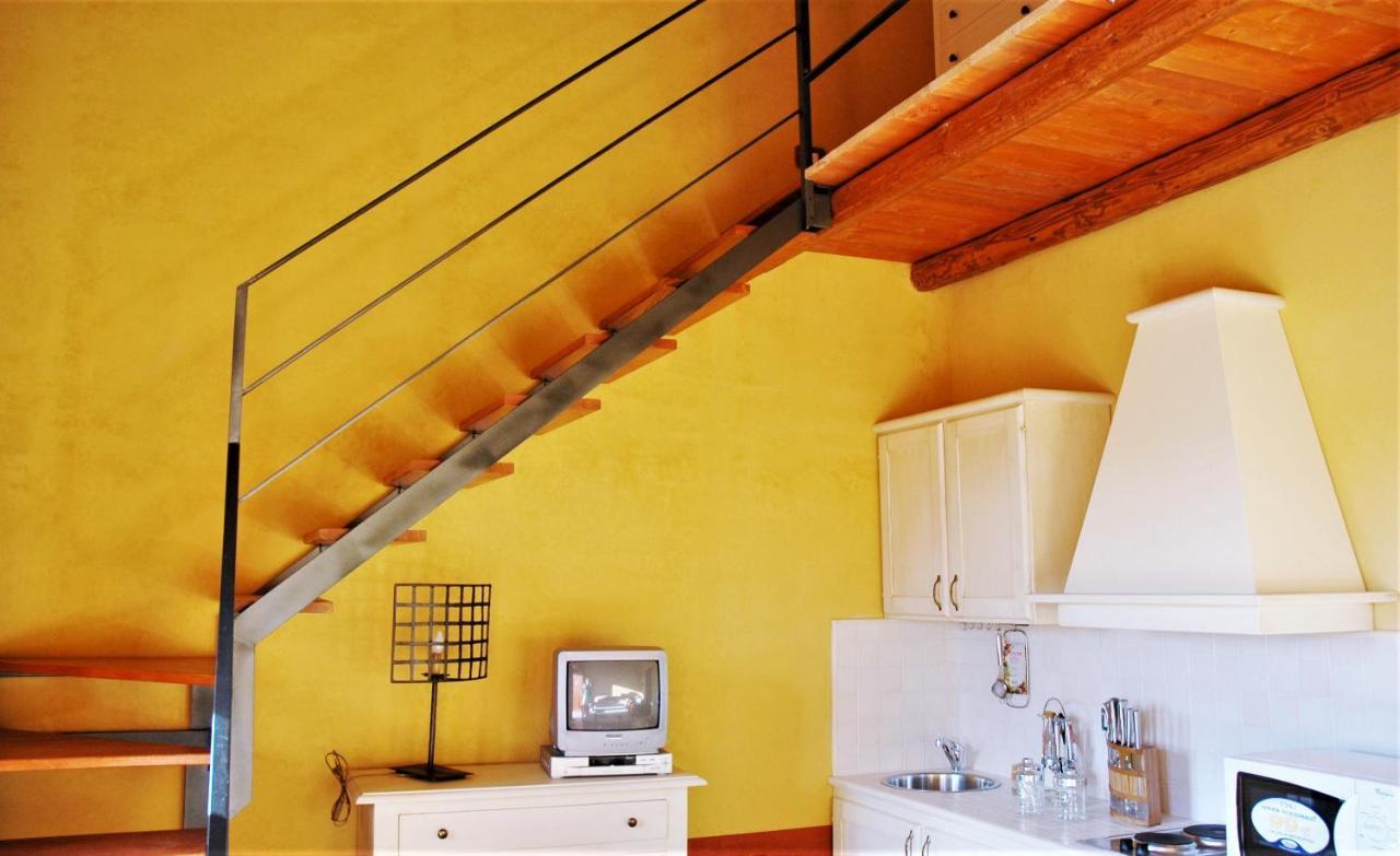 Bioagriturismo Antica Sena Milici ภายนอก รูปภาพ
