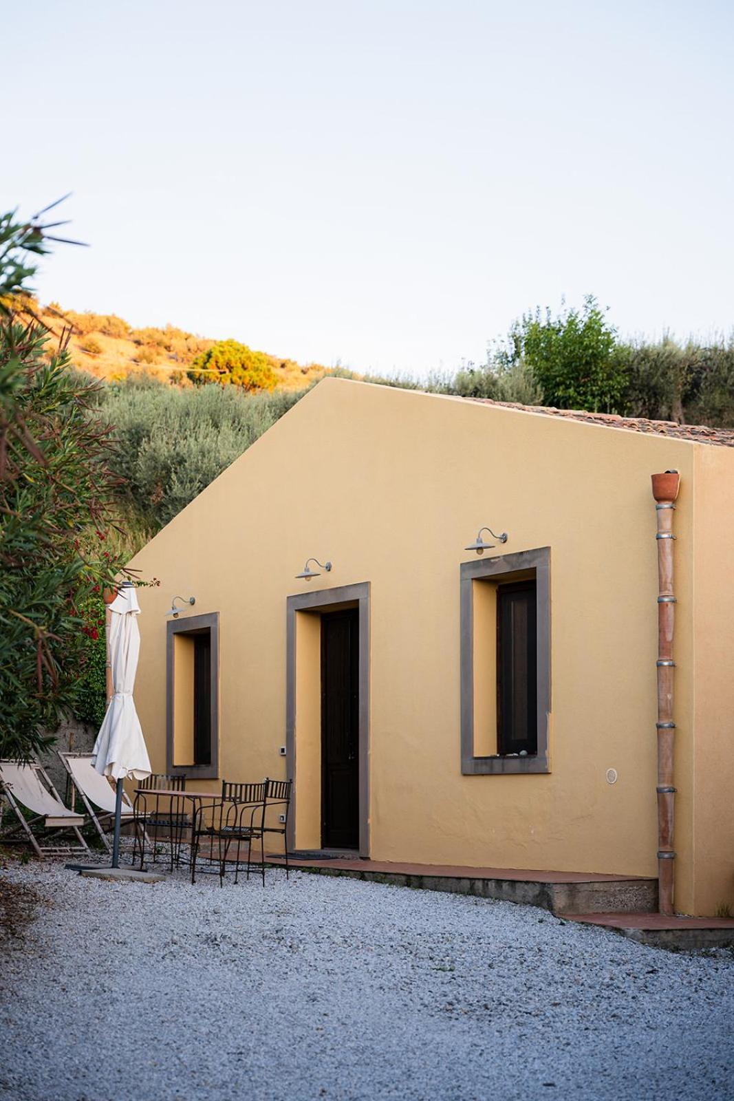 Bioagriturismo Antica Sena Milici ภายนอก รูปภาพ